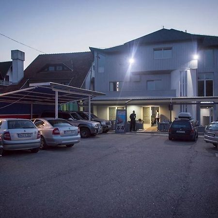 Motel Magistrala Doboj Bagian luar foto