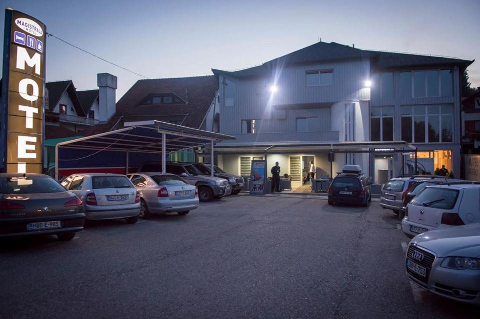 Motel Magistrala Doboj Bagian luar foto